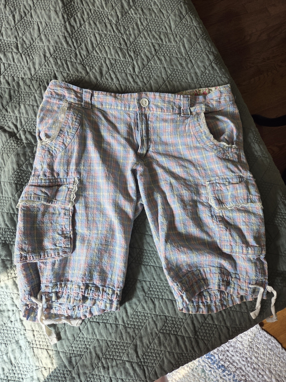 Derek Heart Pastel Plaid Cargo Shorts